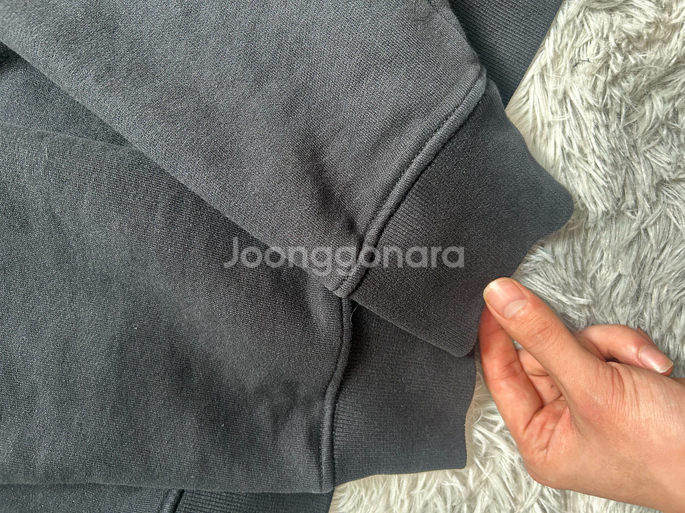 스톤아일랜드 맨투맨 블랙 기모 XL--2