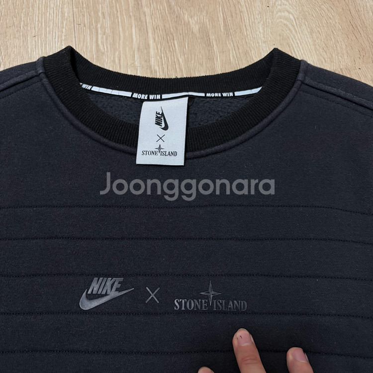 나이키 스톤아일랜드 콜라보 와펜 테크팩 맨투맨 L--2