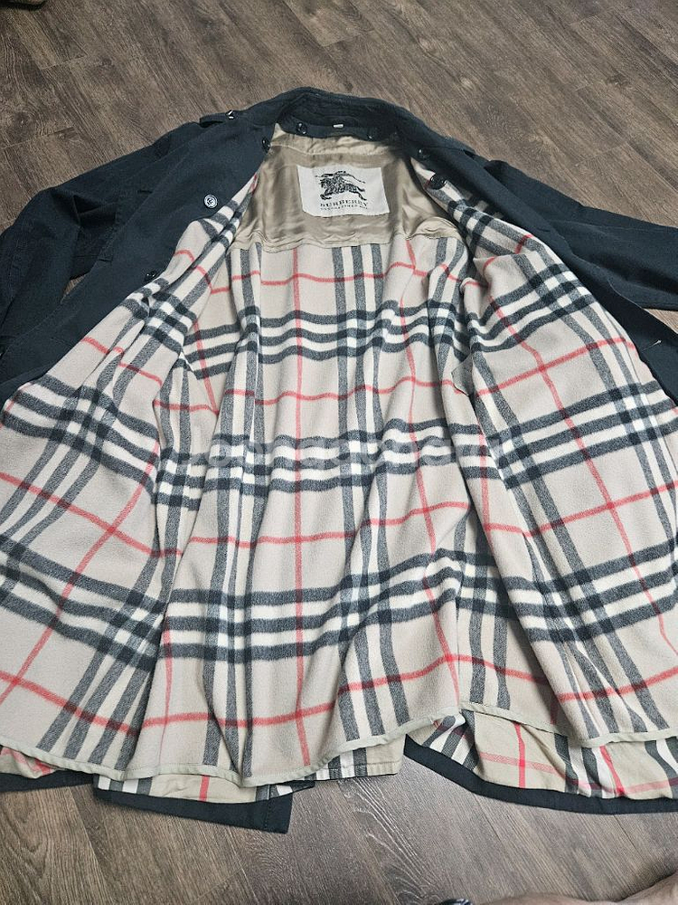 (캐시미어내피포함)버버리 트렌치코트 54사이즈--2