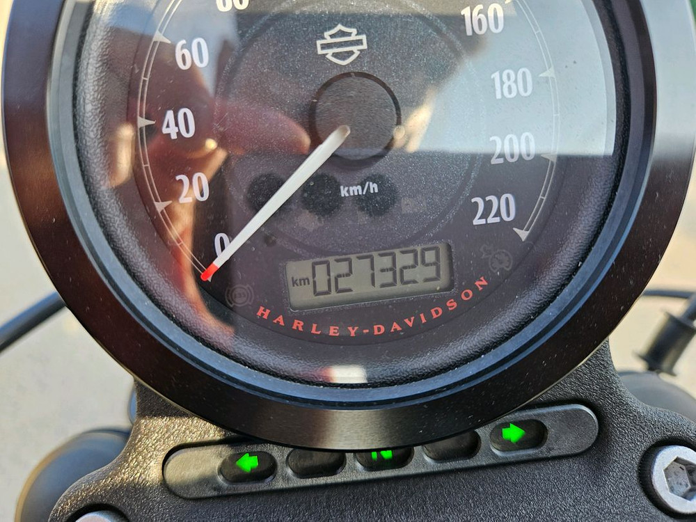 할리데이비슨아이언883/18년식/2만키로/950만원--9