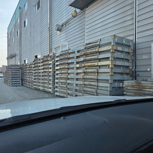 중고 철재 파렛트 이미지