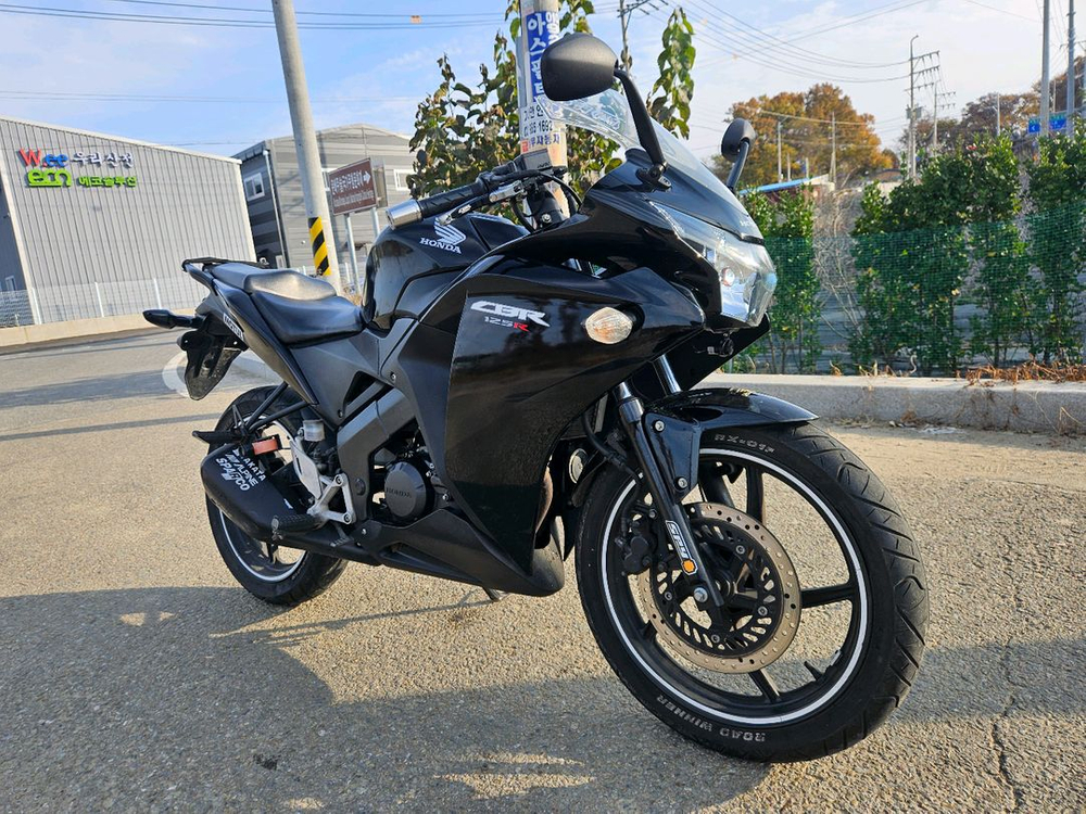 혼다CBR125/14년식/1만키로/140만원/2채널블박 이미지
