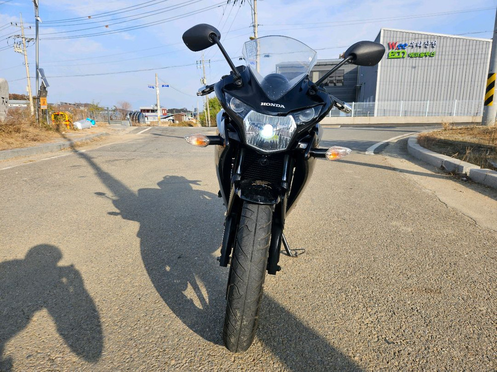 혼다CBR125/14년식/1만키로/140만원/2채널블박 이미지