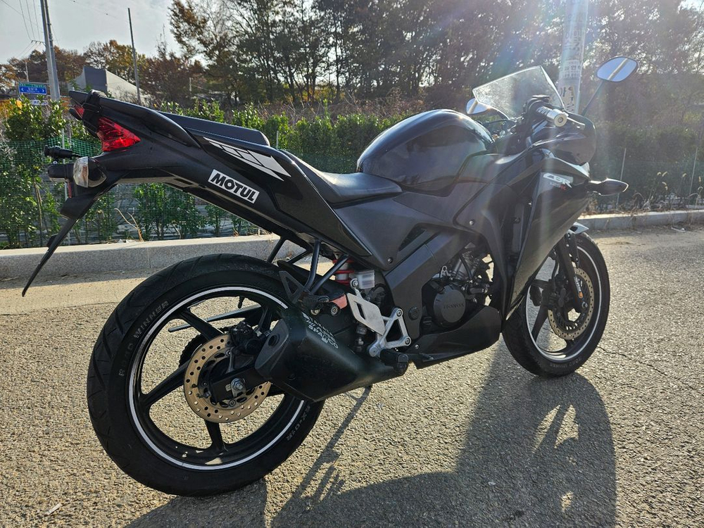 혼다CBR125/14년식/1만키로/140만원/2채널블박 이미지
