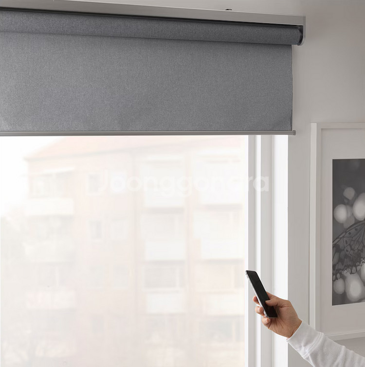 이케아 퓌르투르 암막 블라인드 그레이 100x195cm 2개 스마트 커튼 팝니다.--2