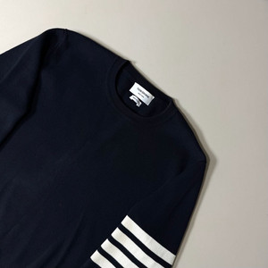 [4/당일출고]톰브라운 밀라노스티치 금장 니트