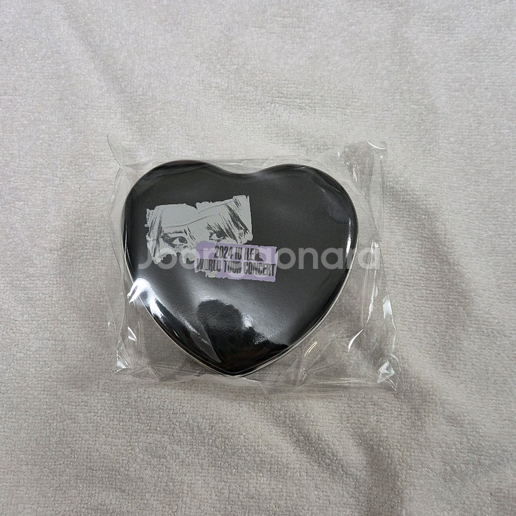 아이유 더위닝, 헐콘 md 굿즈 카드홀더/틴케이스 스티커/포토카드--2