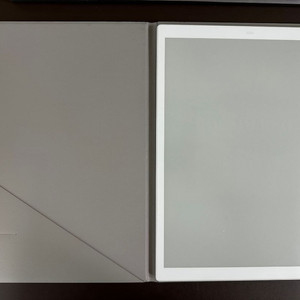 쿠아데르노 A4 gen2 e-ink tablet 및 라미 알스타 S펜