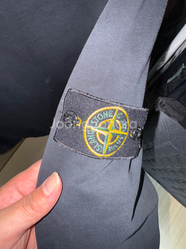 스톤아일랜드 맨투맨 xl--1