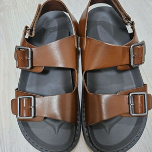 자라 zara 다크브라운 샌들 신발 38 240~245 미사용 새상품 편의점 반값 택포 27000원