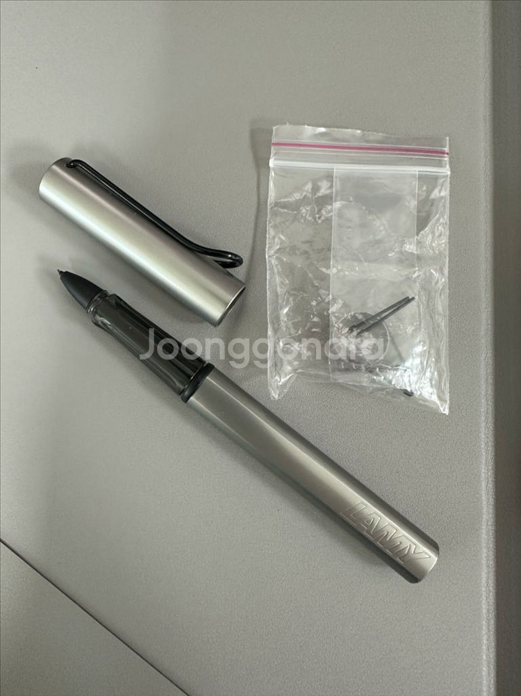 쿠아데르노 A4 gen2 e-ink tablet 및 라미 알스타 S펜--2