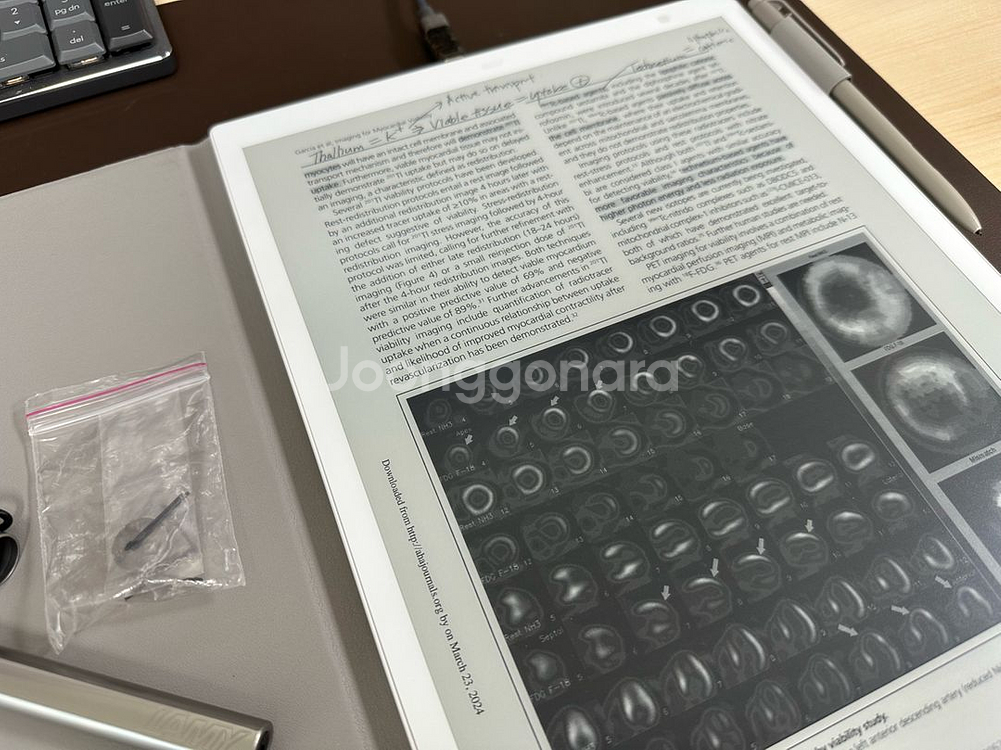 쿠아데르노 A4 gen2 e-ink tablet 및 라미 알스타 S펜--3