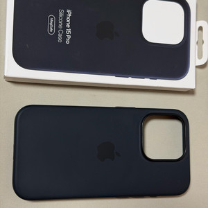 아이폰 15 프로 정품 맥세이프 실리콘 케이스 블랙