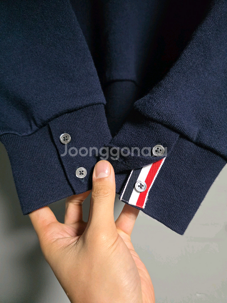 톰브라운 사선완장 4바 캐시미어 니트 스웨터 맨투맨 네이비 색상 5사이즈 국내 105 ~ 110 정도--3