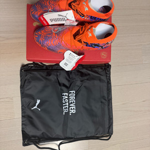 (새상품)퓨마 퓨처8 얼티메이트 mg 축구화 255