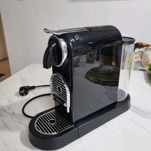 네스프레소 커피머신
