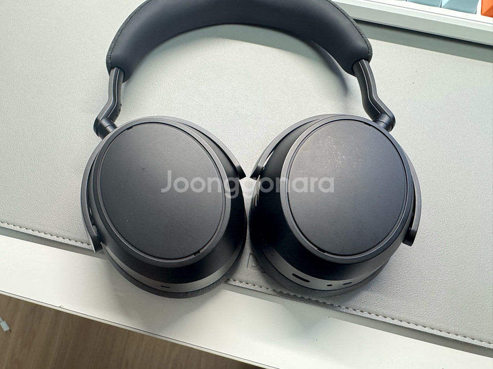 젠하이저 모멘텀4 무선 헤드폰--6