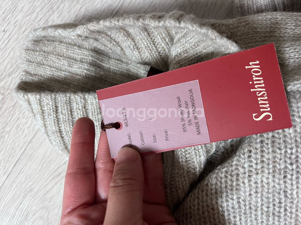 (새상품)울100 셀린니트 터틀넥니트 고비 더캐시미어--2