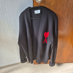 아미 빅 하트 로고 가디건 라지 우영미 송지오옴므 타임 시스템옴므 솔리드옴므