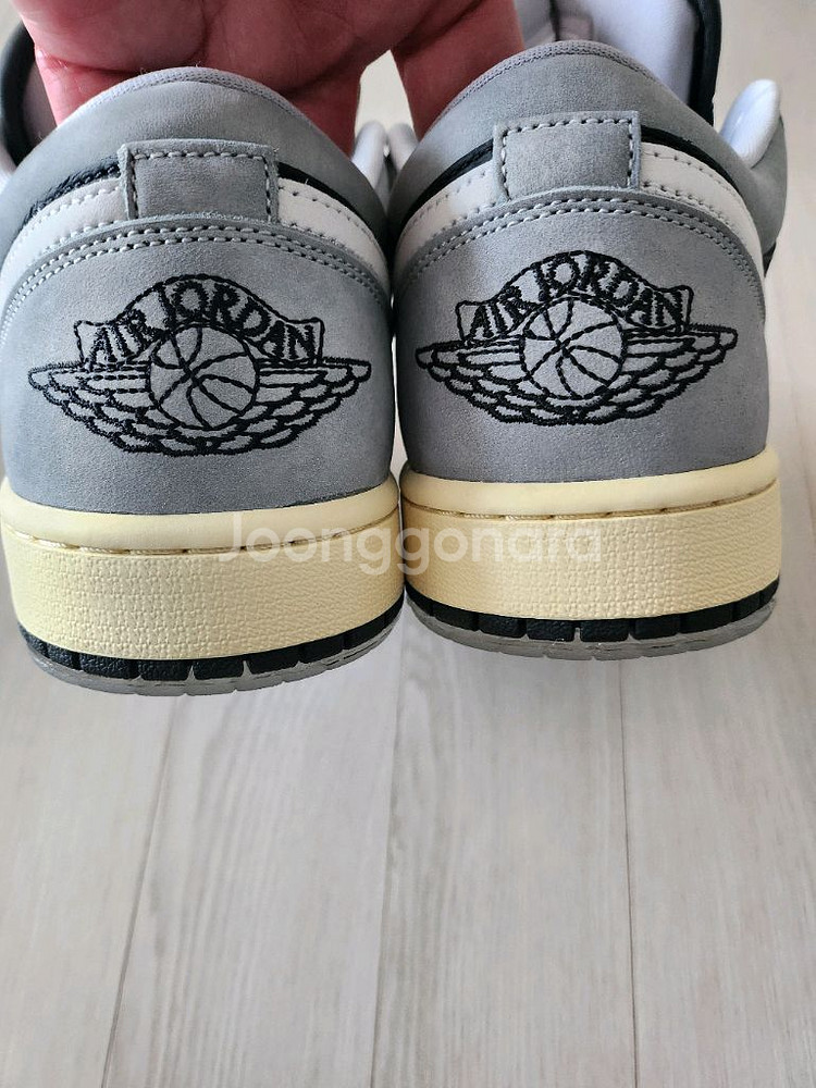 나이키 에어조던1 로우 스모크그레이 285 (HQ2010-012)--3