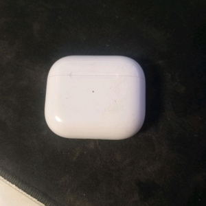 에어팟3세대 라이트닝케이블 본체 팝니다