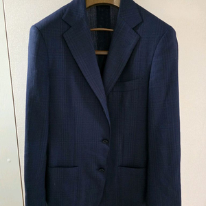 소버린 다크네이비 BREEZY 체크 스포츠코트 자켓 / (라르디니 맨온더분 볼리올리 링자켓 루비암)