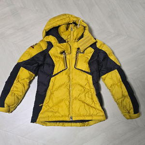 코오롱 벤텀 구스다운패딩 판매합니다.