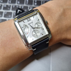 세이코 크로노그래프 스퀘어 시계