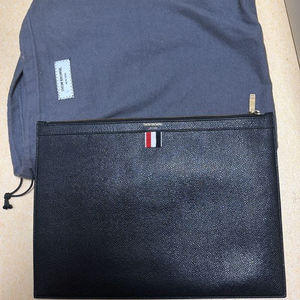 톰브라운 클러치백