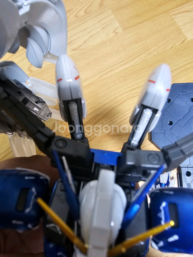 건담 프라모델 mg 윙 제로 버카 티타늄 피니쉬 가조립--2