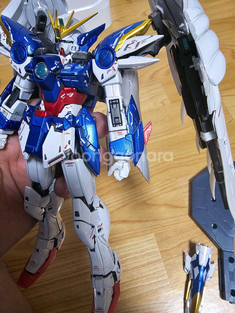 건담 프라모델 mg 윙 제로 버카 티타늄 피니쉬 가조립--1