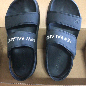 뉴발란스 여성 샌들 230