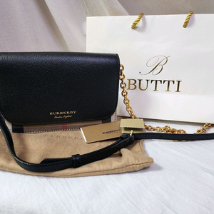 버버리 햄프셔 체인 미니 크로스백