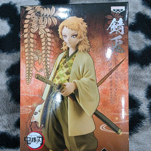 반프레스토 귀멸의칼날 사비토 피규어 미개봉 새상품