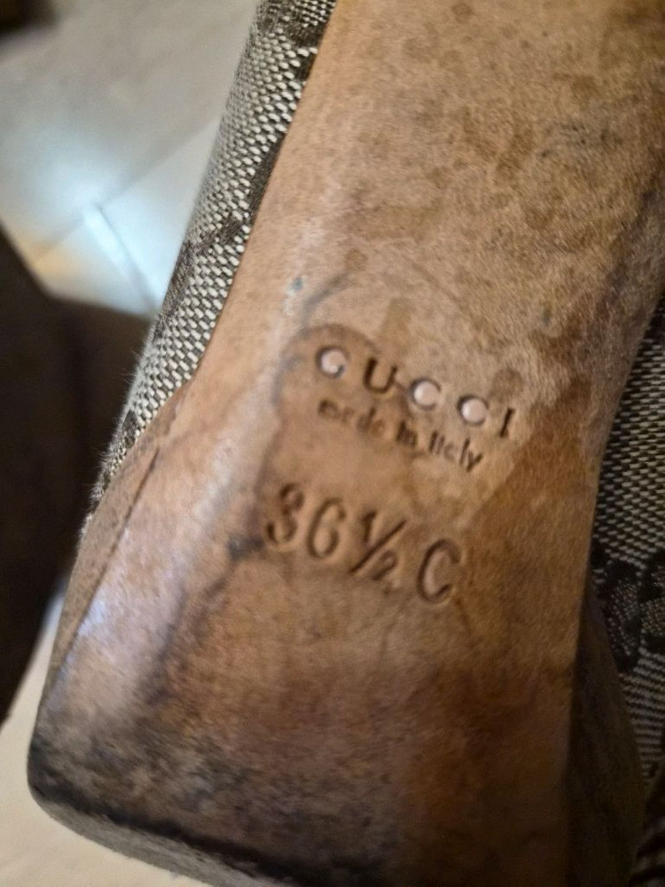 구찌 GG 캔버스 하네스 펌프스--4