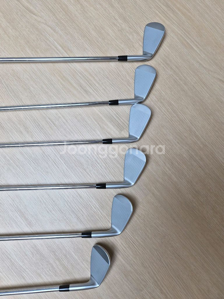 좌타 핑 G440 4번유틸 & 클리브랜드 웨지 & jpx925아이언 세트--2