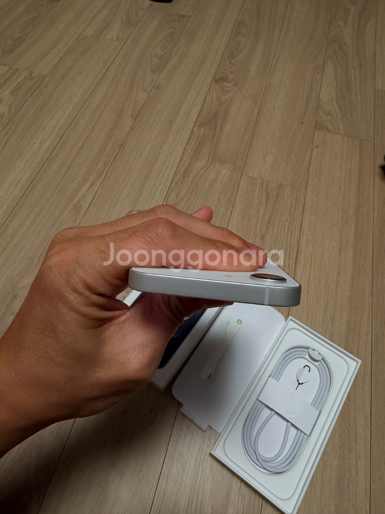 아이폰 16e 128GB--11