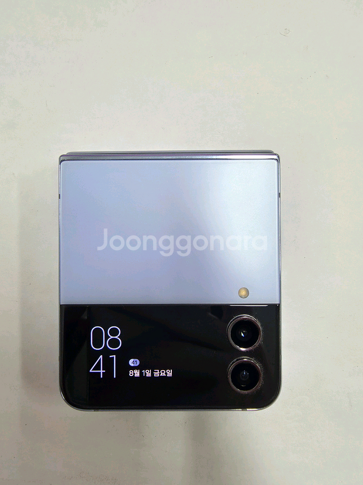갤럭시z플립4 무잔상 판매합니다.--0