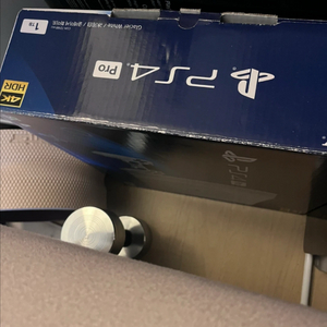 PS4 PRO 1TB + 컨트롤러 2개 +레데리2타이틀
