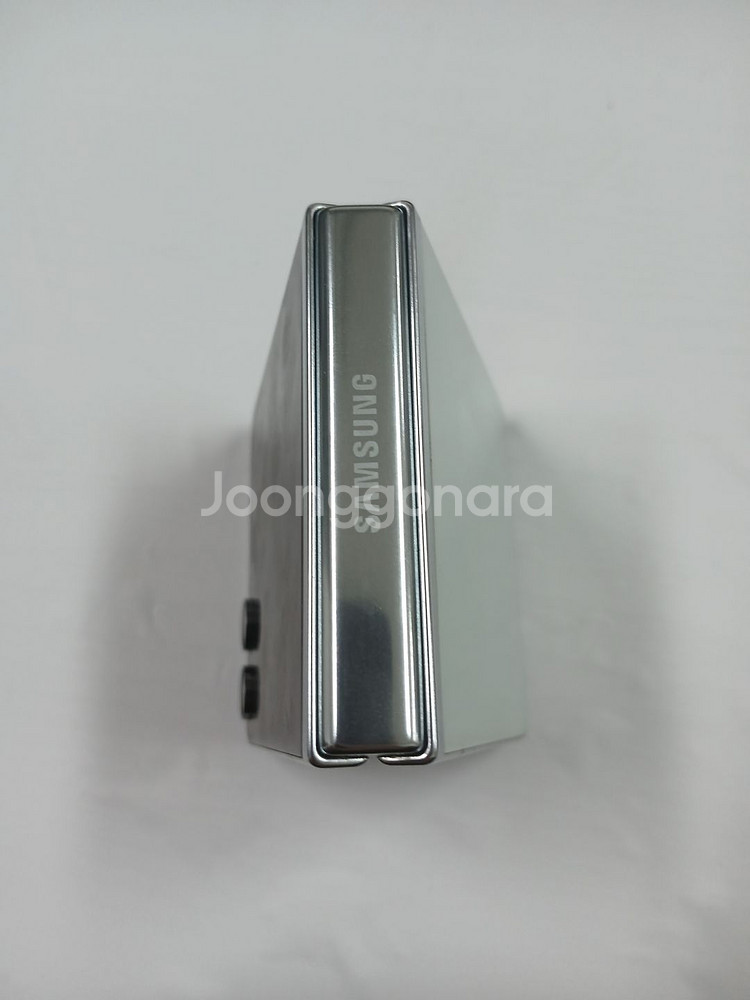 갤럭시Z플립5 256GB 팝니다!![33만]--4