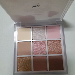 에뛰드 한정 블루베리우유 팔레트