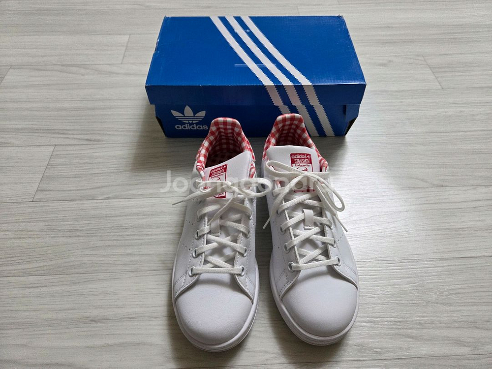 가격내림) 아디다스 스탠스미스 흰색 운동화 230사이즈--0