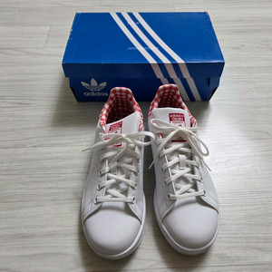 가격내림) 아디다스 스탠스미스 흰색 운동화 230사이즈