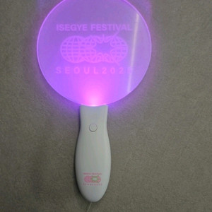 이세계 페스티벌 2025 현장구매 응원봉 이미지