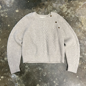 F) 지컷 케이블 니트 스웨터