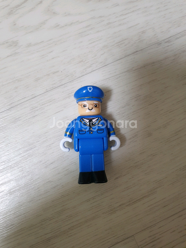 띠띠뽀 차량 기지 놀이 세트--2