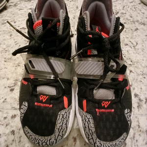 조던 농구화 265사이즈 2달신음