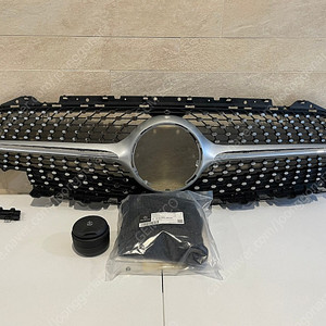 벤츠 c257 CLS 순정 다이아몬드그릴 이미지