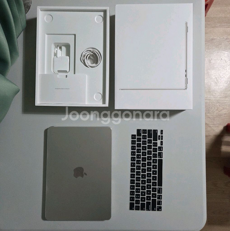 맥북에어 13 M2 ssd 256기가 ram 16기가 배터리 성능 100%--10