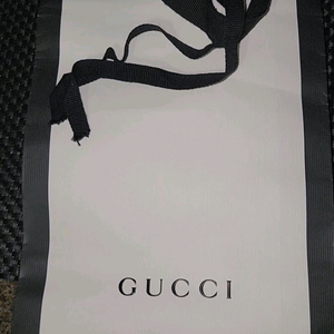 구찌 정품 쇼핑백 30.10사이즈입니다